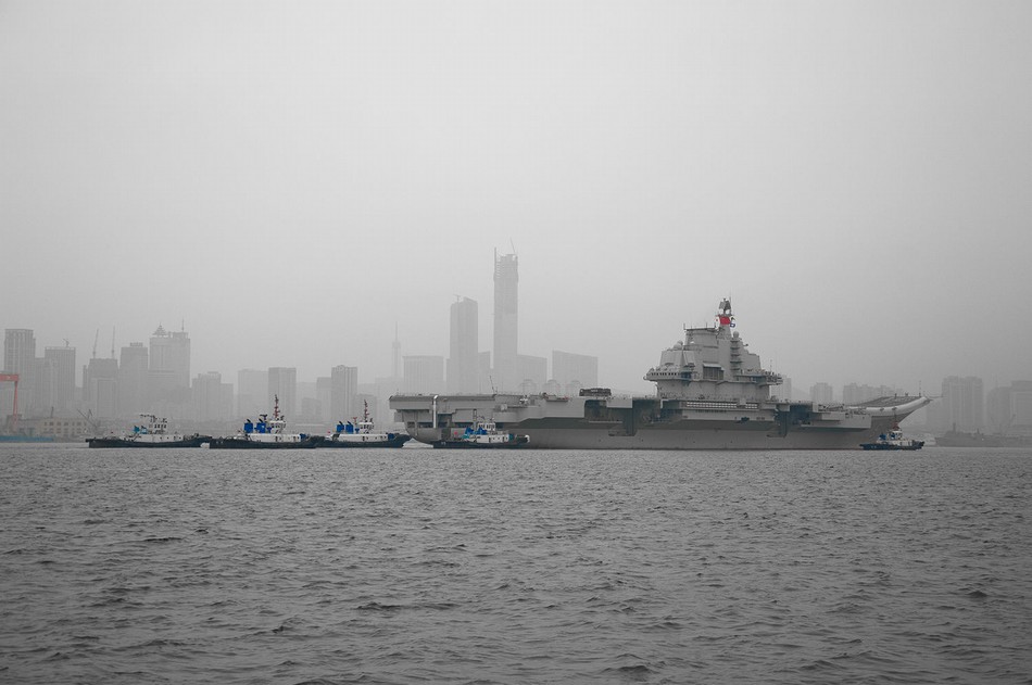 Le porte-avions Liaoning en cale sèche à Dalian pour entretien (9)