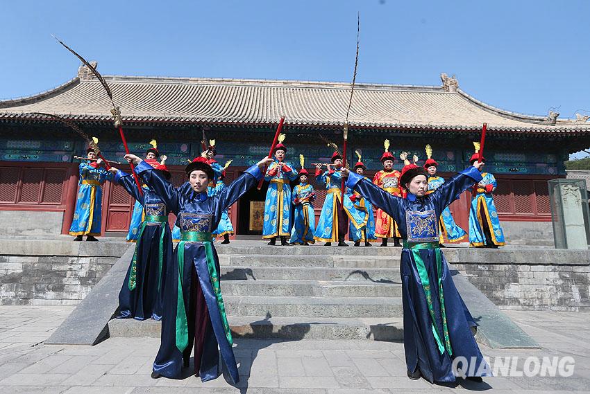 Le 7 mai matin, l'orchestre du centre de musique sacrée Shuya du Temple du Ciel lors d'une répétition de musique rituelle.