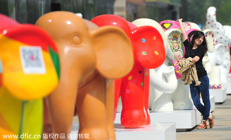 Des éléphants en vedette dans les rues de Shenyang (18)