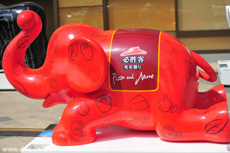 Des éléphants en vedette dans les rues de Shenyang (14)