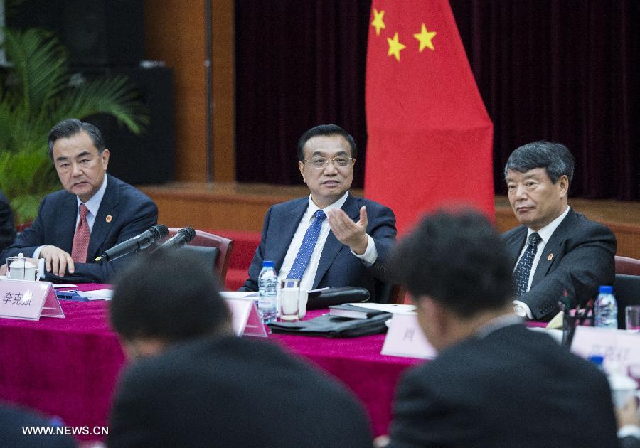 Le Premier ministre chinois prévoit de renforcer la protection consulaire des ressortissants chinois à l'étranger
