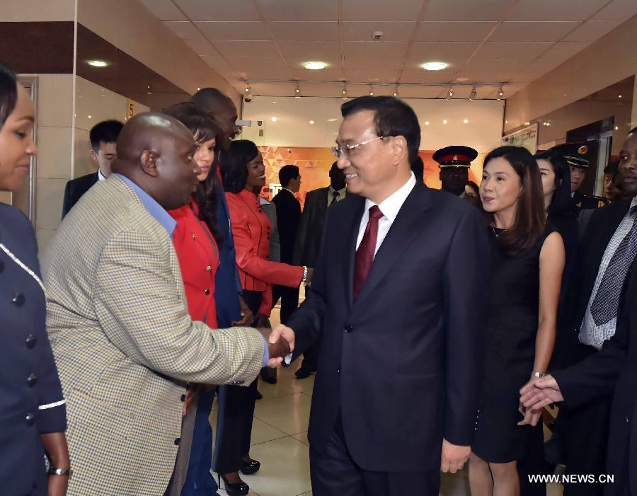 Le PM chinois appelle la Chine et l'Afrique à renforcer leur coopération dans les médias (2)