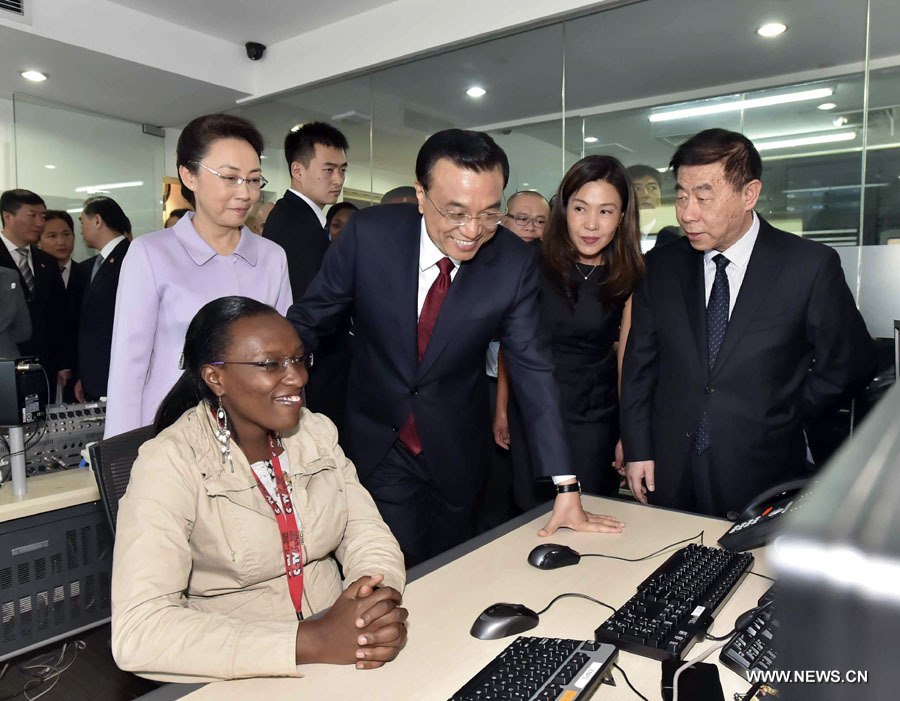 Le PM chinois appelle la Chine et l'Afrique à renforcer leur coopération dans les médias