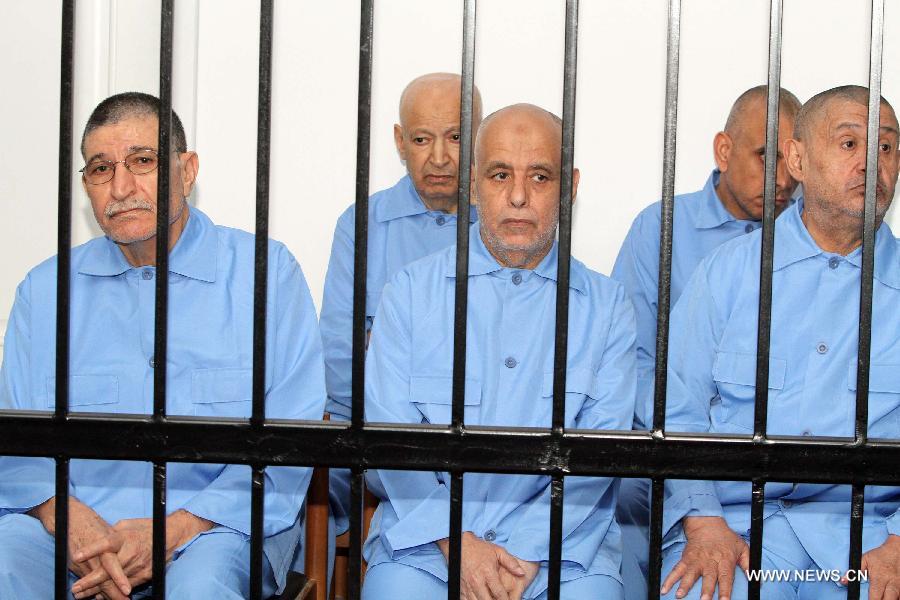Libye : nouveau report du procès d'anciens responsables du régime de Kadhafi
