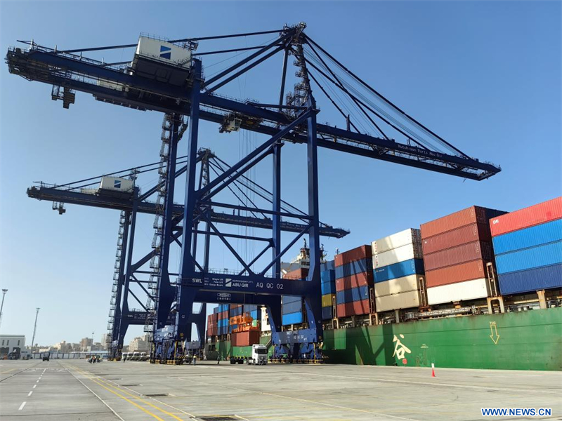 Un terminal à conteneurs construit par la Chine entre en service à Alexandrie en Egypte